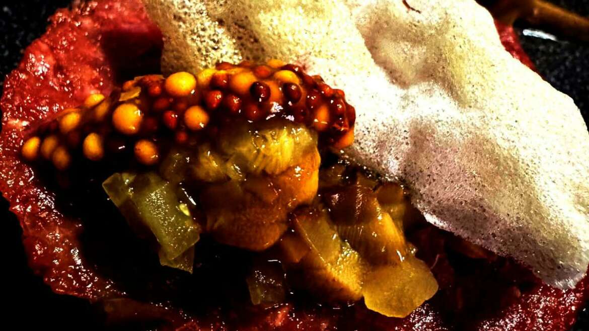 TATAR WOŁOWY Z DODATKAMI